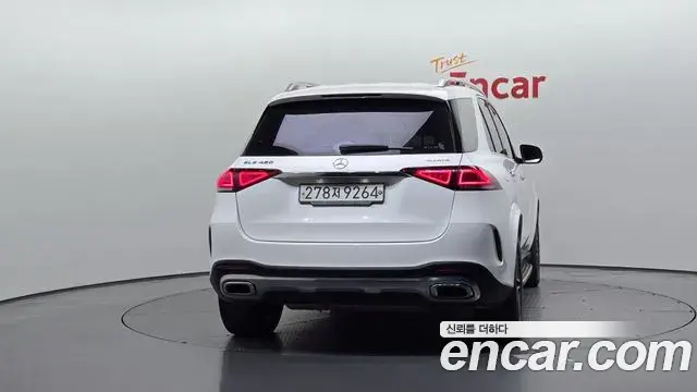 Mercedes-Benz GLE-Class 2019 — Фото 4/20