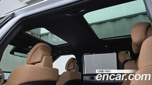 Hyundai Santa Fe 2023 — Фото 18/20