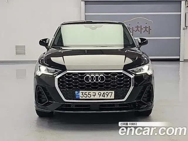 Audi Q3 2023 — Фото 1/19