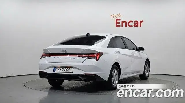 Hyundai Avante 2021 — Фото 2/20