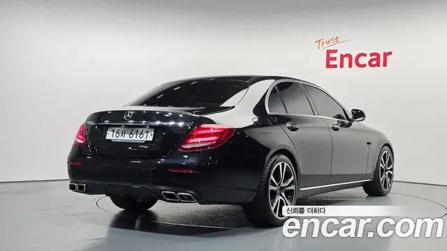 Mercedes-Benz E-Class 2018 — Фото 2/20