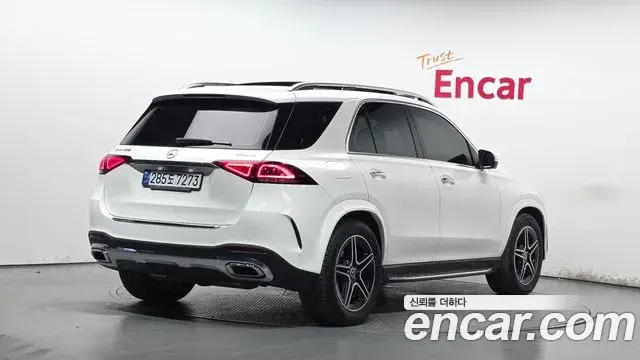 Mercedes-Benz GLE-Class 2021 — Фото 2/20