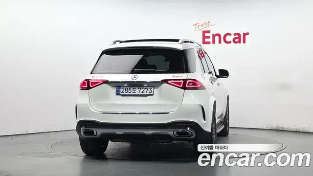 Mercedes-Benz GLE-Class 2021 — Фото 4/20