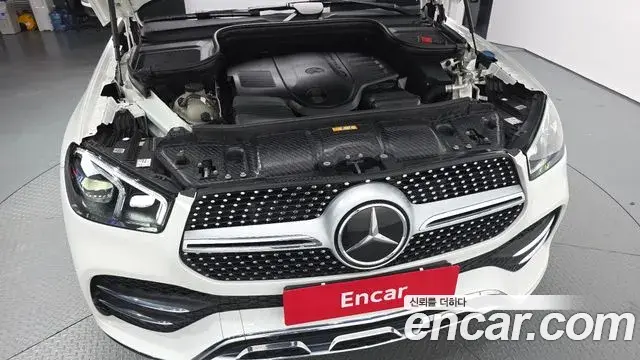 Mercedes-Benz GLE-Class 2021 — Фото 6/20