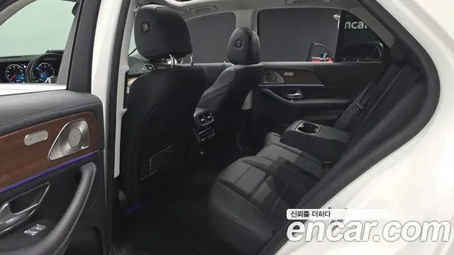 Mercedes-Benz GLE-Class 2021 — Фото 11/20