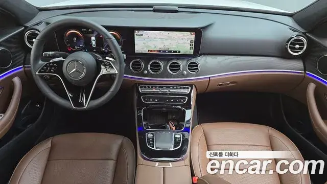 Mercedes-Benz E-Class 2023 — Фото 7/20