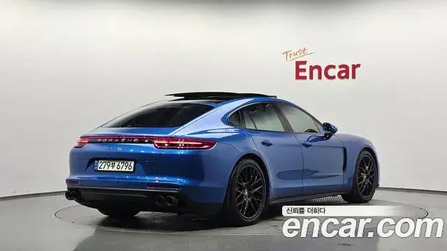 Porsche Panamera 2018 — Фото 2/20