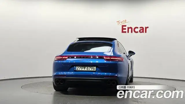 Porsche Panamera 2018 — Фото 4/20