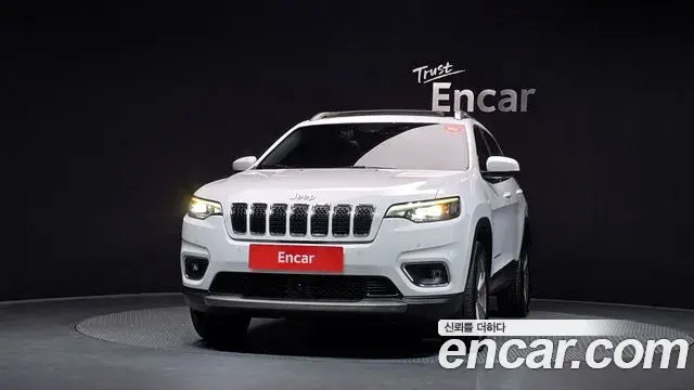 Jeep Cherokee 2020 — Фото 3/20