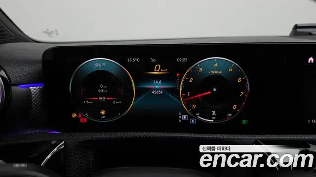 Mercedes-Benz A-Class 2021 — Фото 8/20