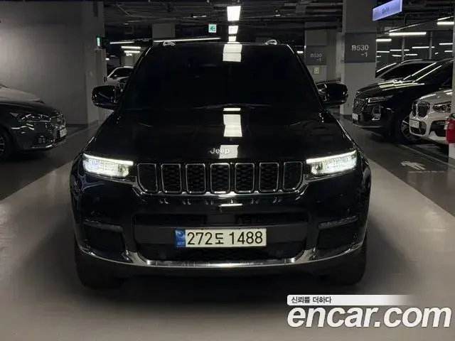 Jeep Grand Cherokee 2022 — Фото 9/20
