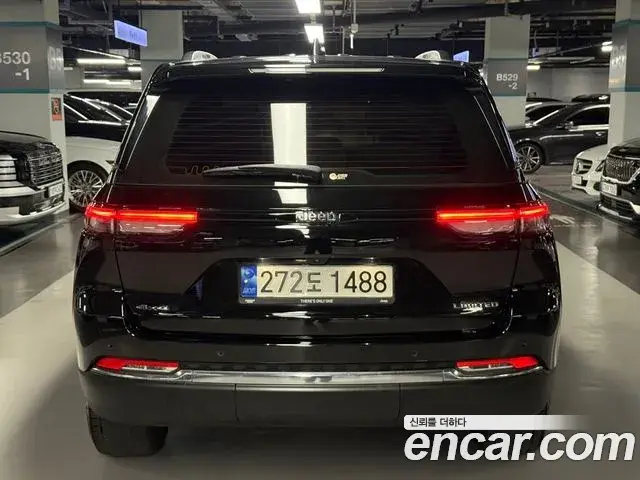 Jeep Grand Cherokee 2022 — Фото 3/20