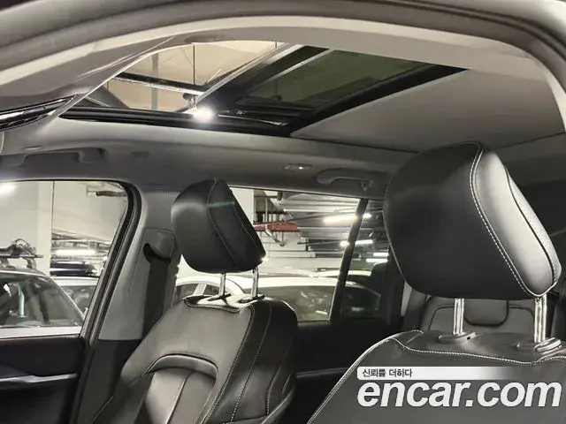 Jeep Grand Cherokee 2022 — Фото 13/20