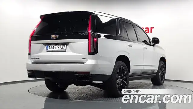 Cadillac Escalade 2024 — Şəkil 34/35