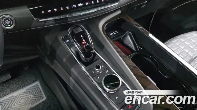 Cadillac Escalade 2024 — Şəkil 18/35