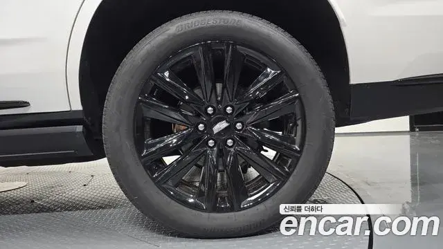 Cadillac Escalade 2024 — Şəkil 11/35
