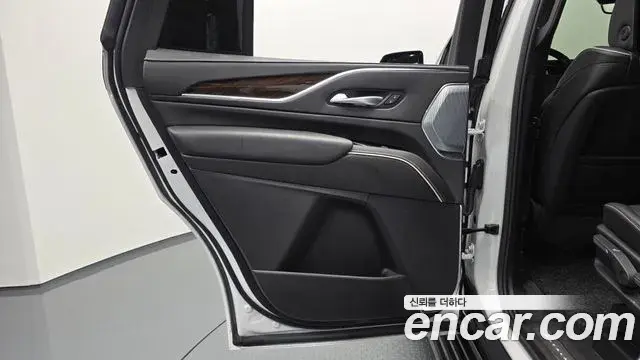 Cadillac Escalade 2024 — Şəkil 16/35