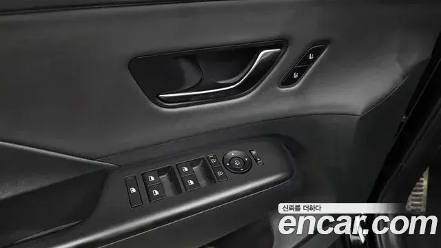 Hyundai Kona 2025 — Фото 17/20