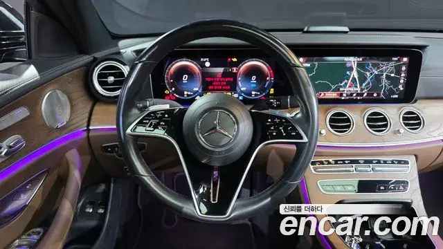 Mercedes-Benz E-Class 2021 — Фото 14/20