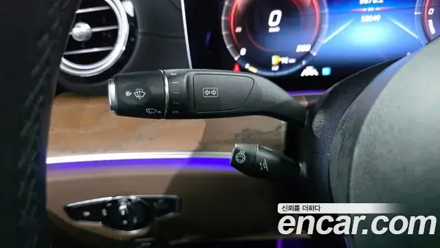 Mercedes-Benz E-Class 2021 — Фото 20/20
