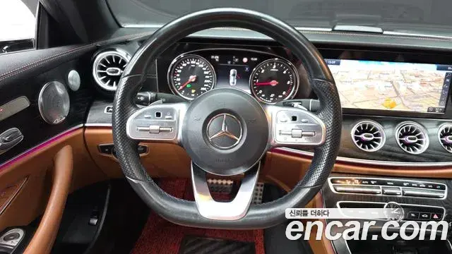 Mercedes-Benz E-Class 2018 — Фото 12/20