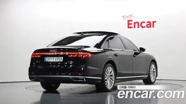 Audi A8 2020 — Photo 2/20