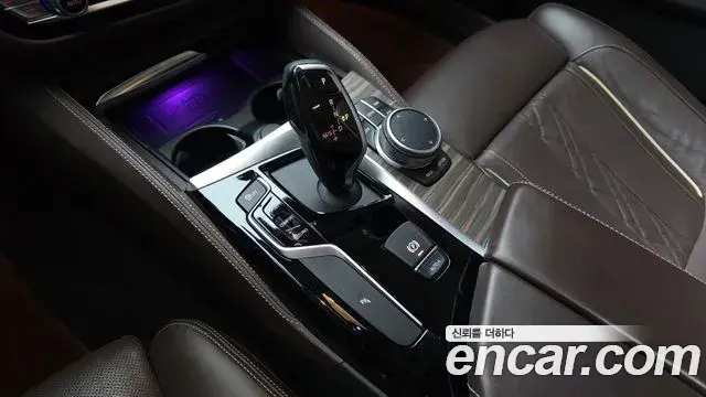 BMW 5 Series 2020 — Фото 9/20
