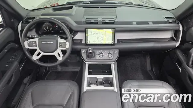 Land Rover Defender 2025 — Фото 9/20
