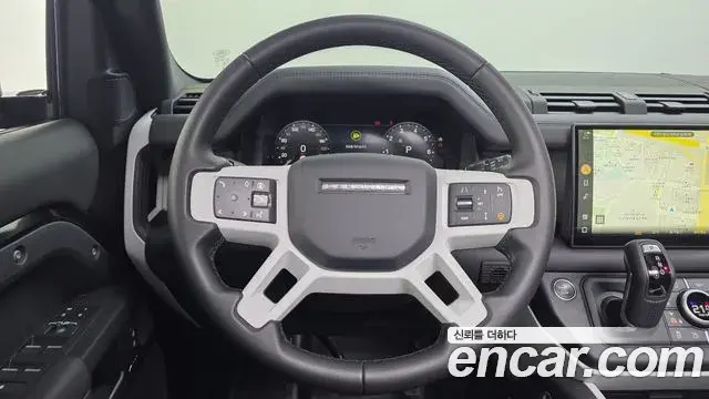 Land Rover Defender 2025 — Фото 15/20