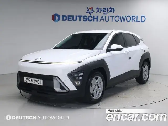 Hyundai Kona 2023 — Фото 1/20