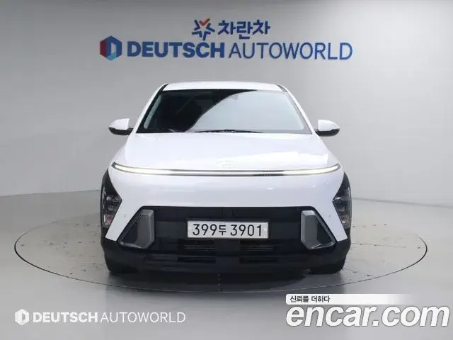 Hyundai Kona 2023 — Фото 2/20