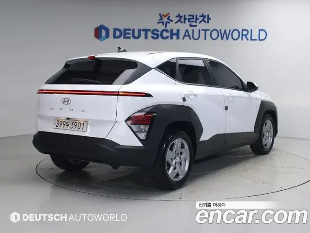 Hyundai Kona 2023 — Фото 3/20