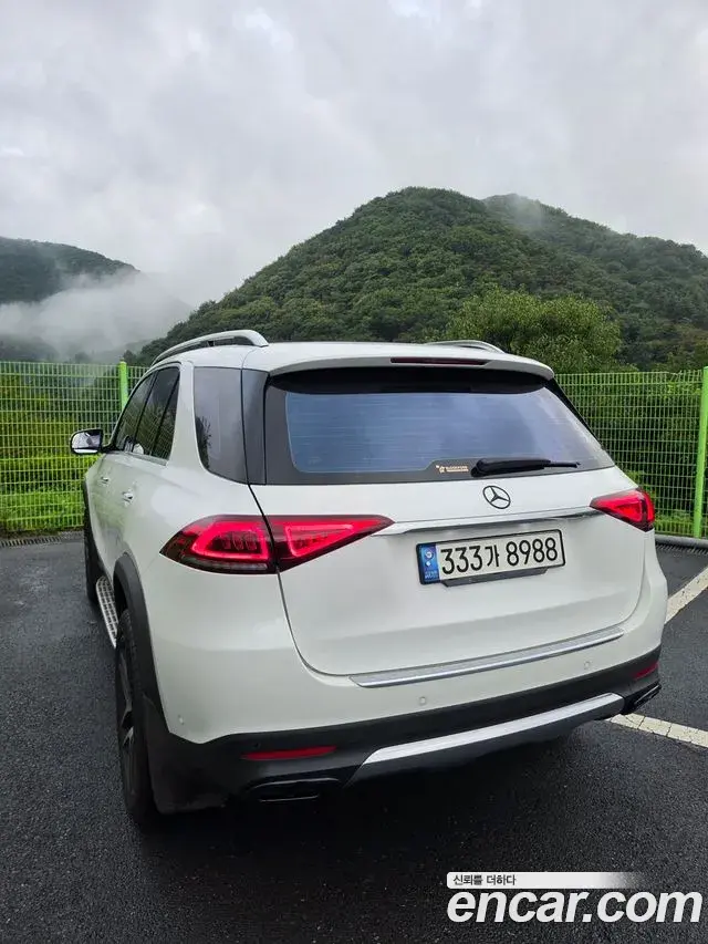 Mercedes-Benz GLE-Class 2022 — Фото 2/20