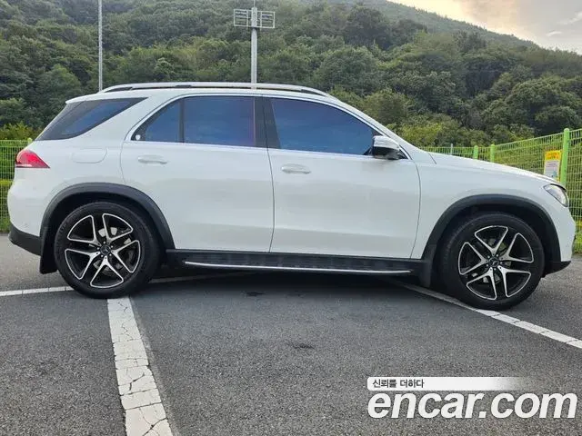 Mercedes-Benz GLE-Class 2022 — Фото 7/20