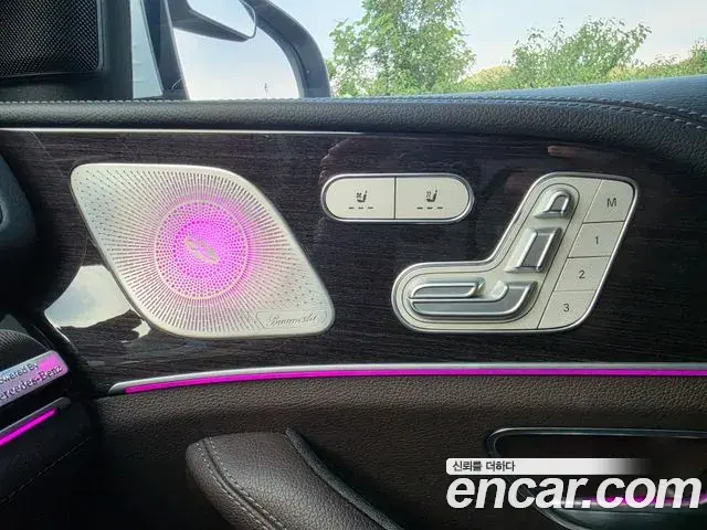 Mercedes-Benz GLE-Class 2022 — Фото 10/20