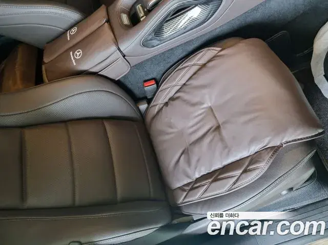 Mercedes-Benz GLE-Class 2022 — Фото 17/20