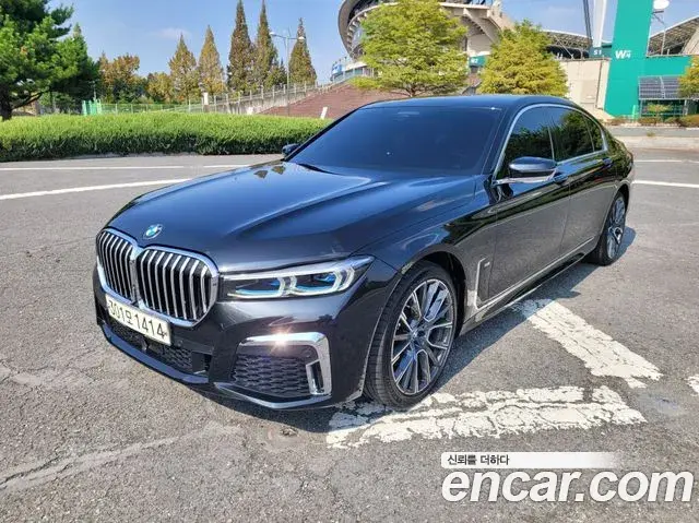 BMW 7 Series 2021 — Фото 9/20