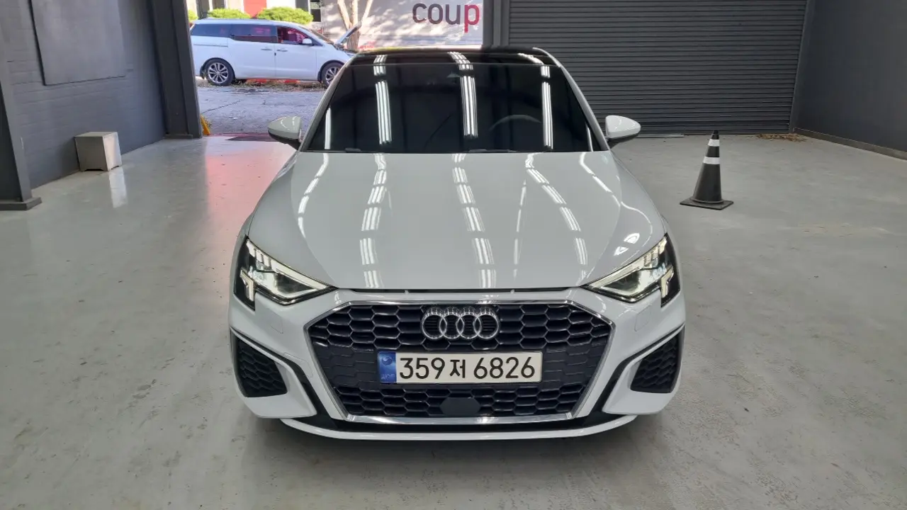 Audi A3 2023 — Фото 2/18