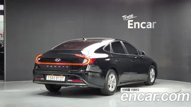Hyundai Sonata 2022 — Фото 2/20
