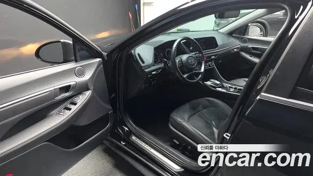Hyundai Sonata 2022 — Фото 10/20
