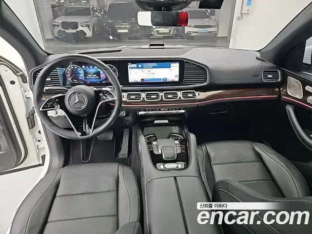 Mercedes-Benz GLE-Class 2026 — Фото 10/20