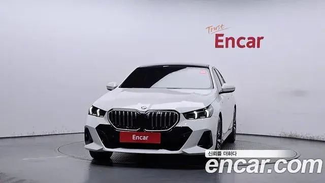 BMW 5 Series 2025 — Şəkil 2/20