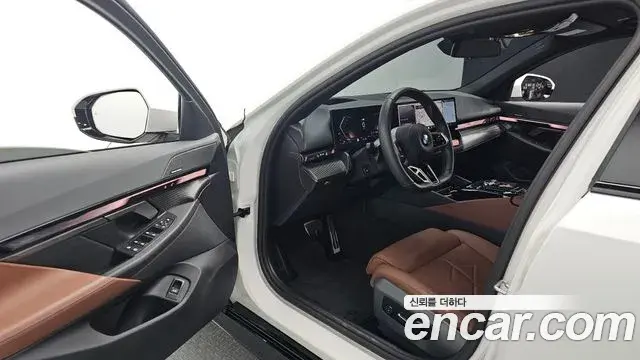 BMW 5 Series 2025 — Şəkil 9/20