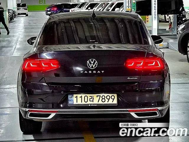 Volkswagen Passat GT 2022 — Фото 11/20