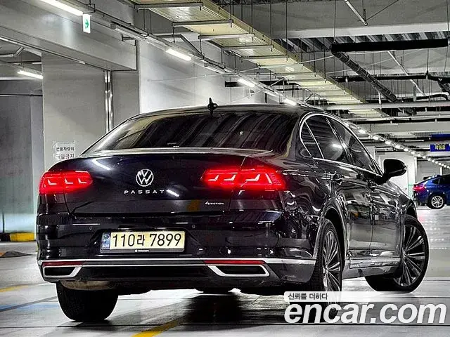Volkswagen Passat GT 2022 — Фото 12/20