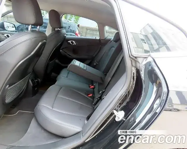BMW 2 Series Gran Coupe 2023 — Фото 11/20