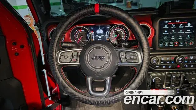 Jeep Wrangler 2019 — Photo 8/16
