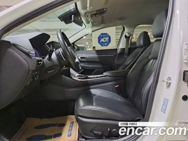 Hyundai Sonata Hybrid 2022 — ფოტო 10/17