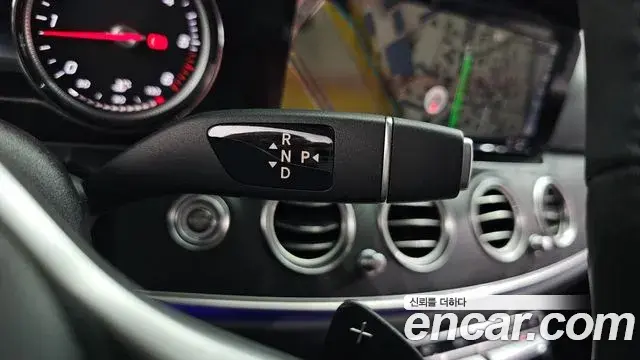 Mercedes-Benz E-Class 2019 — Şəkil 2/20