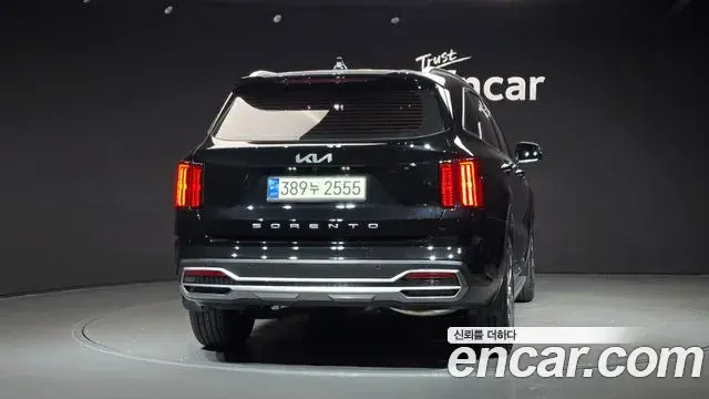 Kia Sorento 2022 — Фото 4/20